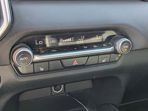 Used 2024 MAZDA CX-50 AWD 2.5 S w/ Premium Package image 22