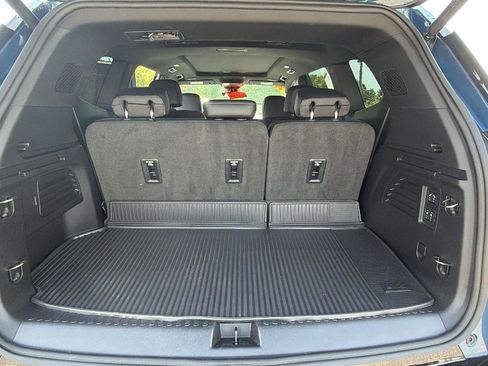Used 2024 GMC Acadia Denali w/ Super Cruise Package FWD image 10
