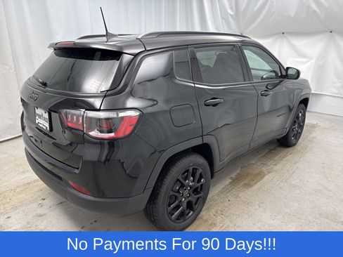 New 2026 Jeep Compass Latitude image 3