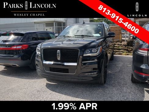 Used 2023 Lincoln Navigator L Reserve RWD image 7