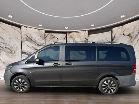 Used 2021 Mercedes-Benz Metris Passenger image 5