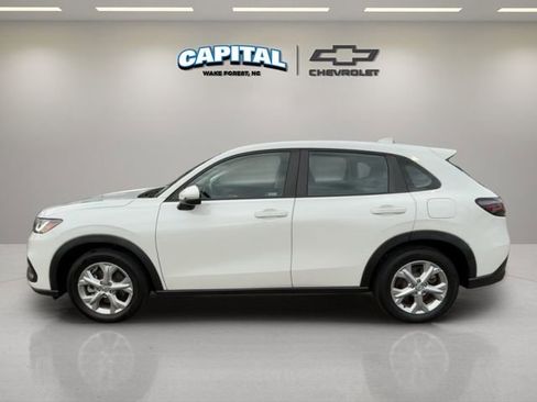 Used 2023 Honda HR-V LX image 2