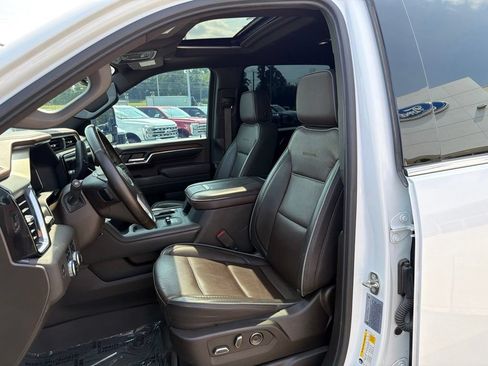 Used 2024 GMC Sierra 2500 Denali w/ Denali Reserve Package AWD/4WD image 10
