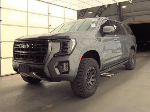 Used 2021 GMC Yukon XL AT4 w/ AT4 Premium Plus Package image 12