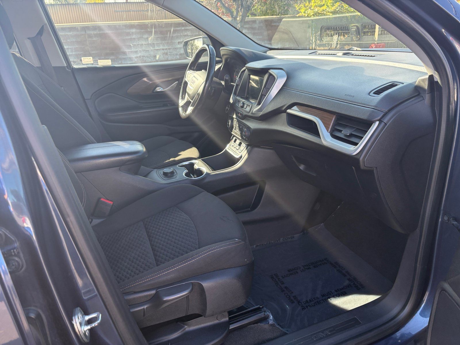 Used 2018 GMC Terrain SLE FWD image 28