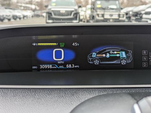 Used 2022 Toyota Prius Prime XLE image 18