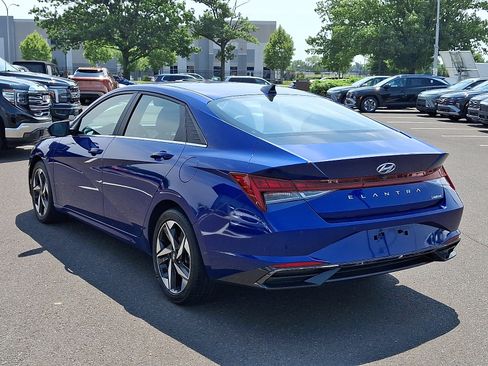 Certified 2023 Hyundai Elantra Limited FWD image 4