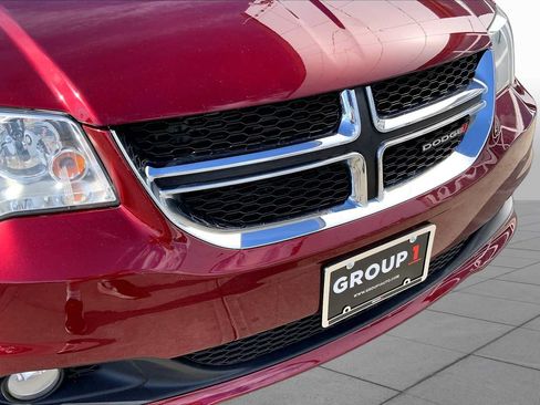 Used 2019 Dodge Grand Caravan SXT FWD image 31