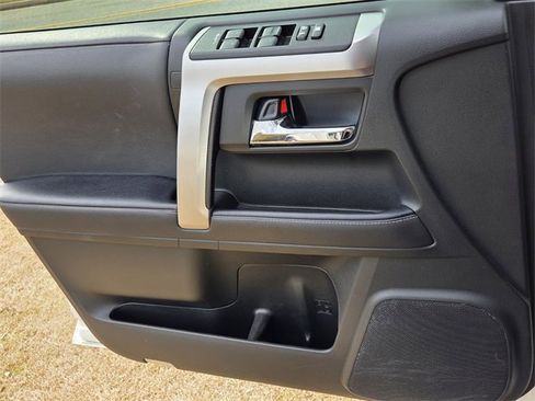 Used 2023 Toyota 4Runner SR5 Premium w/ Moonroof Package image 26