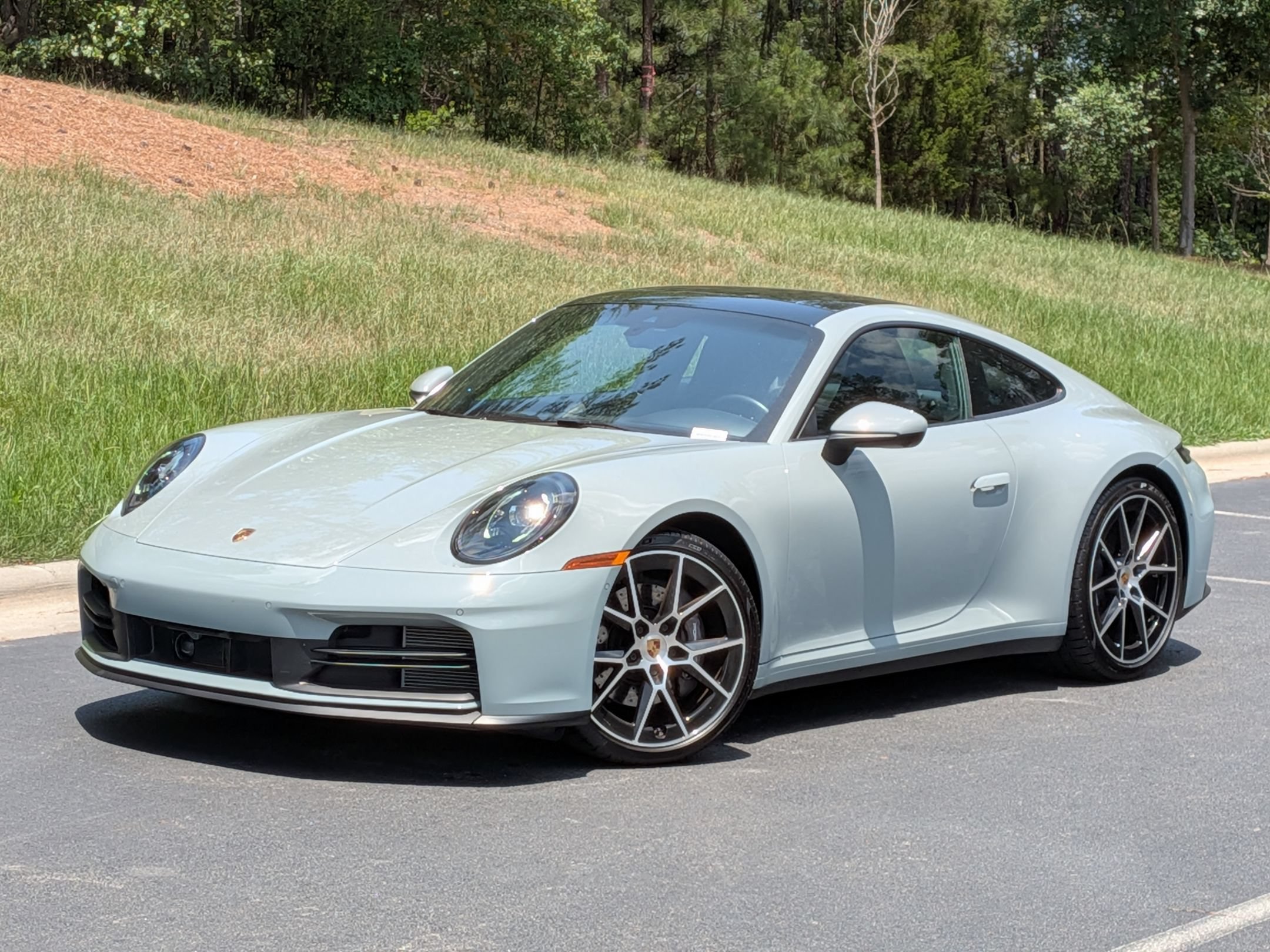 Certified 2025 Porsche 911 Carrera RWD image 1