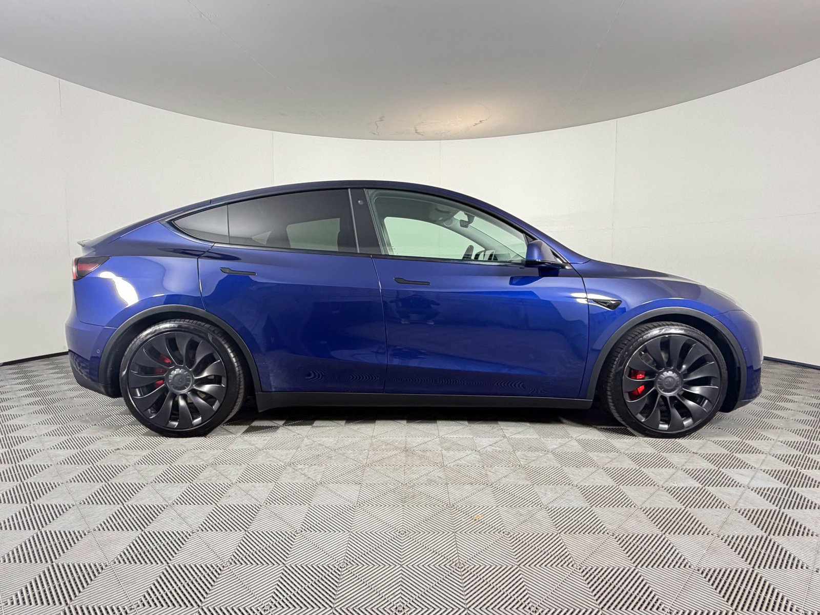 Used 2022 Tesla Model Y Performance AWD/4WD image 10