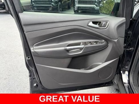 Used 2019 Ford Escape SE FWD image 12