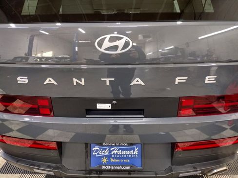 Used 2025 Hyundai Santa Fe SE image 17