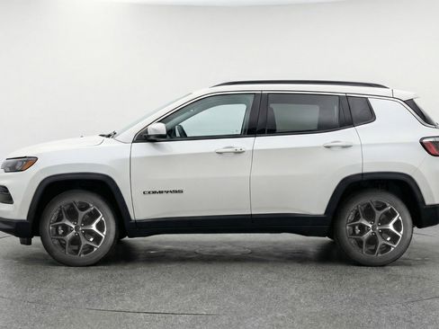 Used 2025 Jeep Compass Limited image 5