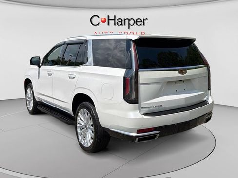 Used 2022 Cadillac Escalade Luxury AWD/4WD image 4