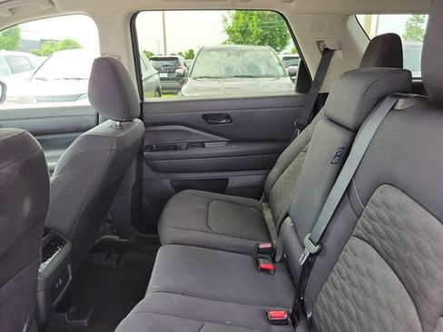 Certified 2024 Nissan Pathfinder SV FWD image 13