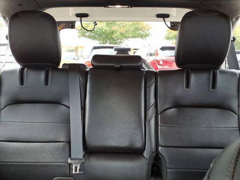 Used 2023 Jeep Wrangler Unlimited Sahara w/ Cold Weather Group image 18