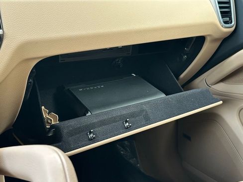 Used 2019 Porsche Cayenne image 52