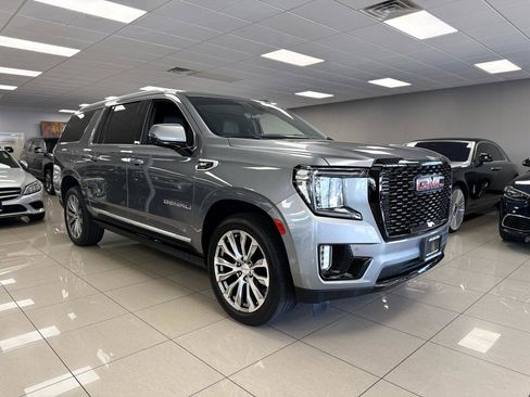 Used 2022 GMC Yukon XL Denali w/ Denali Premium Package RWD image 8