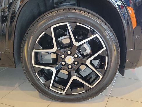 Used 2026 Chevrolet Traverse High Country image 25