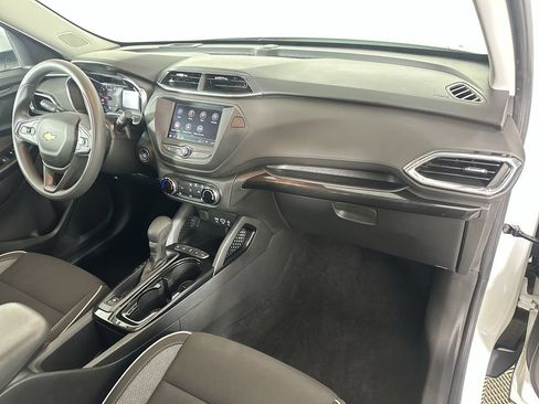 Used 2022 Chevrolet TrailBlazer LT w/ LPO, Blackout Package AWD/4WD image 29