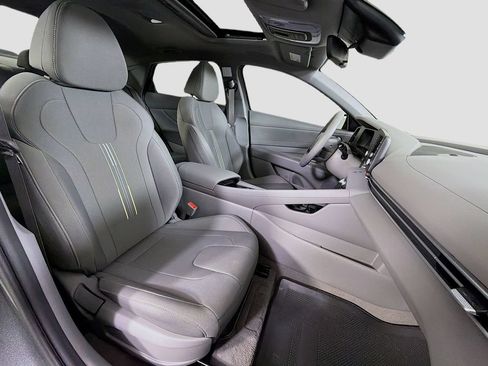 Used 2026 Hyundai Elantra SEL Sport Premium FWD image 31