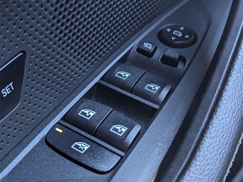 Used 2022 BMW i4 eDrive40 w/ Premium Package image 18