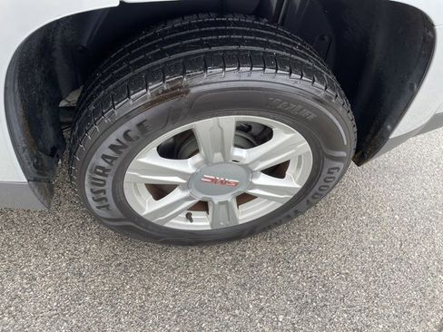 Used 2014 GMC Terrain SLE w/ Convenience Package image 14
