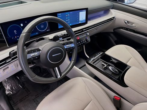 Used 2025 Hyundai Tucson Limited image 7