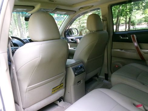 Used 2008 Toyota Highlander Limited FWD image 28