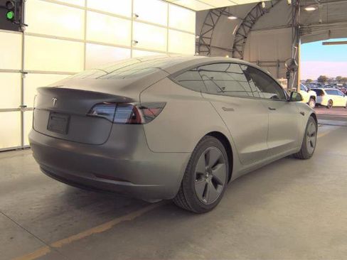 Used 2021 Tesla Model 3 Long Range image 4