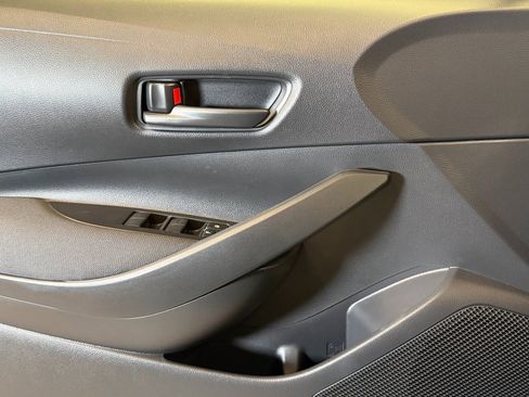 Used 2025 Toyota Corolla LE image 17