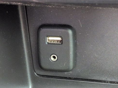 Used 2016 GMC Canyon SLT w/ Driver Alert Package image 20