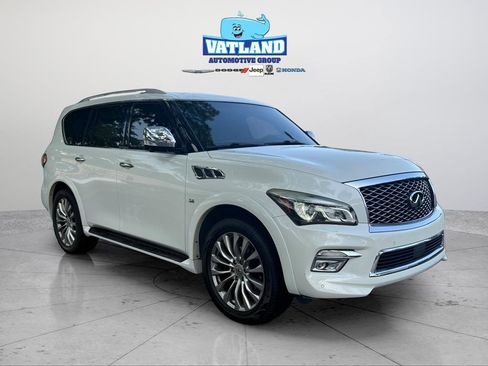 Used 2016 INFINITI QX80 4WD w/ Deluxe Technology Package image 4