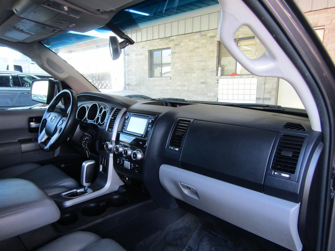 Used 2015 Toyota Sequoia Limited RWD image 12