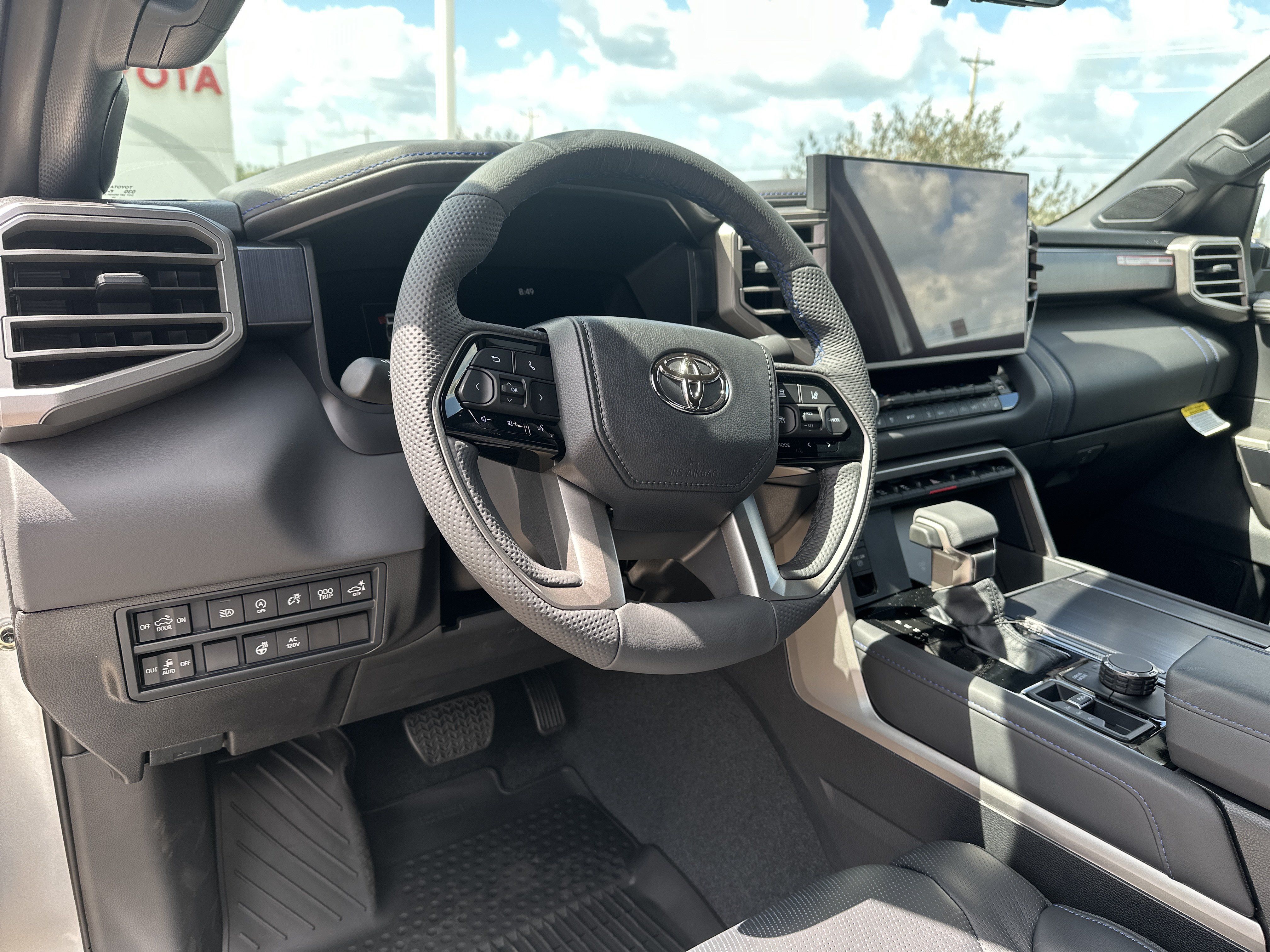 Used 2026 Toyota Tundra Platinum AWD/4WD image 14