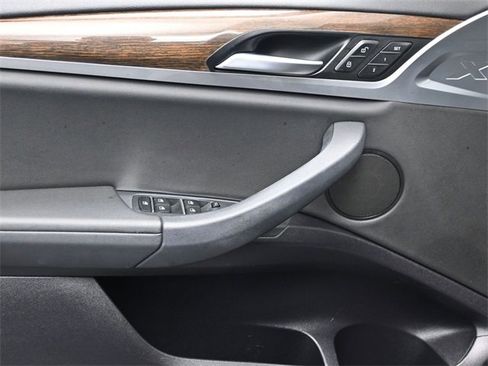 Used 2019 BMW X3 xDrive30i w/ Driving Assistance Package image 12