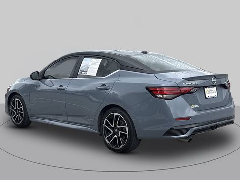 Used 2025 Nissan Sentra SR FWD image 5
