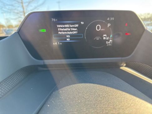 Used 2025 Toyota bZ4X AWD w/ Weather Package image 18