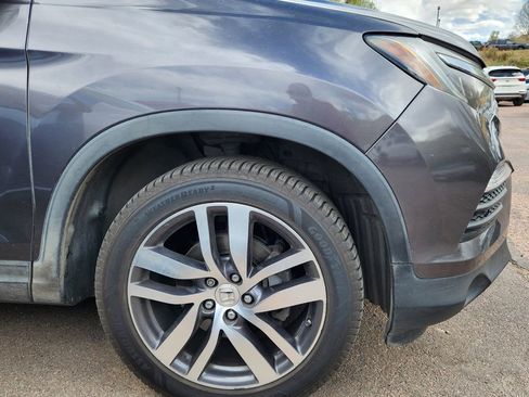 Used 2017 Honda Pilot Touring image 13