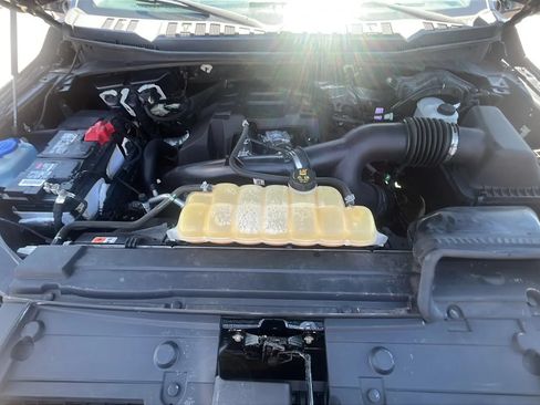 Used 2018 Ford F150 XL w/ Equipment Group 101A Mid AWD/4WD image 32