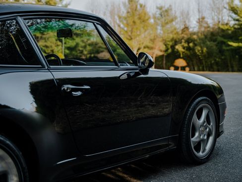 Used 1996 Porsche 911 Turbo image 35