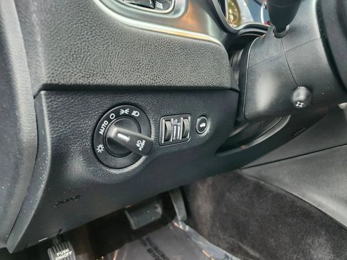 Used 2018 Dodge Charger GT AWD/4WD image 12