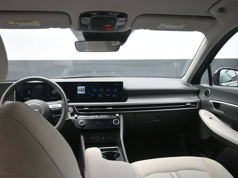 Used 2025 Hyundai Sonata SEL FWD image 23