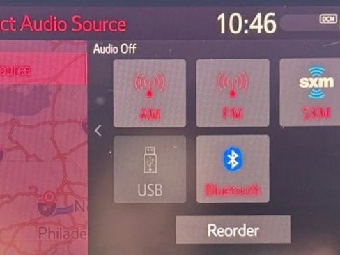 Used 2020 Toyota Highlander XLE AWD/4WD image 21