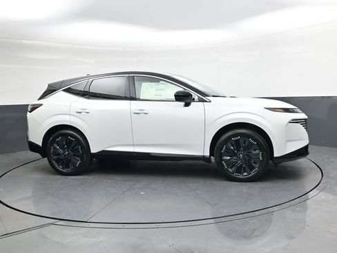 New 2026 Nissan Murano Platinum image 3