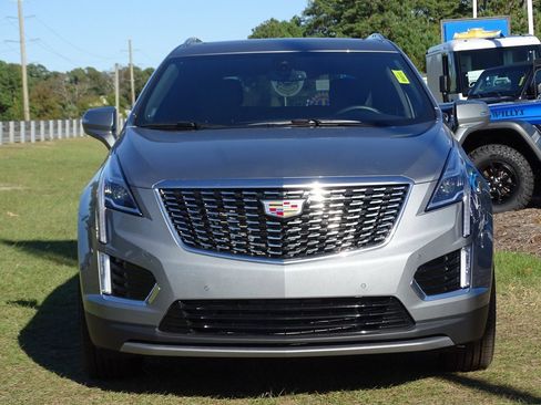 Used 2025 Cadillac XT5 Premium Luxury image 6