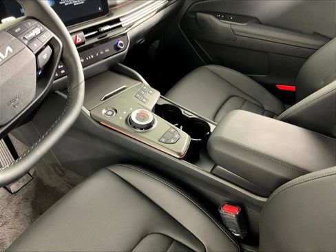 New 2026 Kia Sportage SX Prestige AWD/4WD image 12