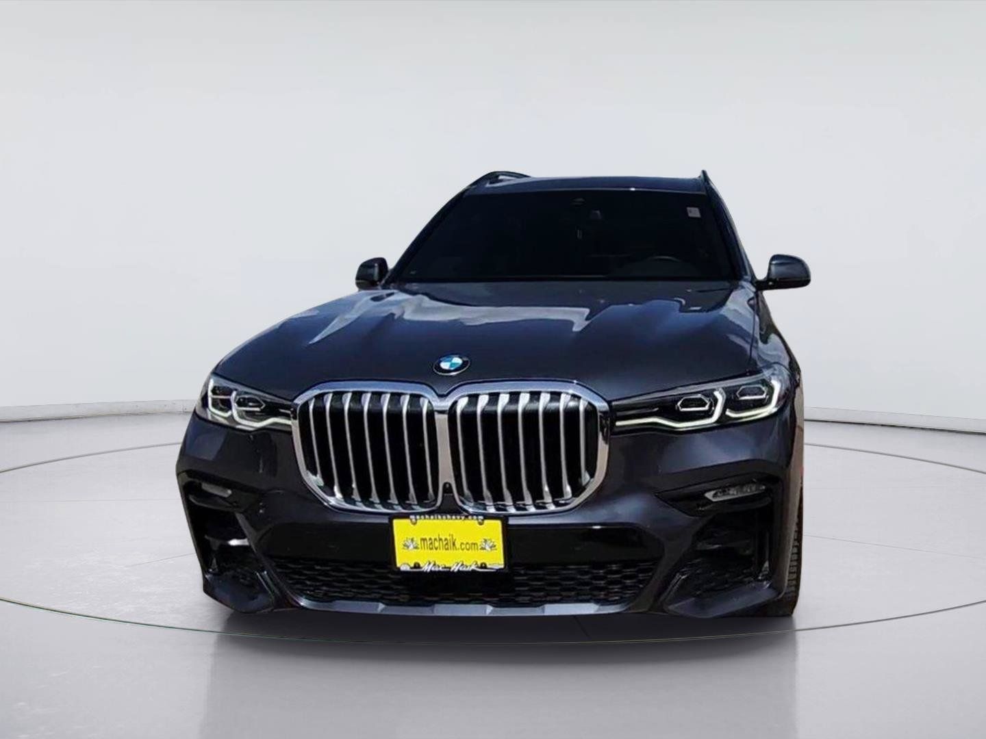 Used 2022 BMW X7 xDrive40i w/ M Sport Package AWD/4WD image 3