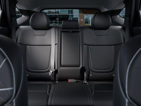 New 2026 Hyundai Tucson SE image 13